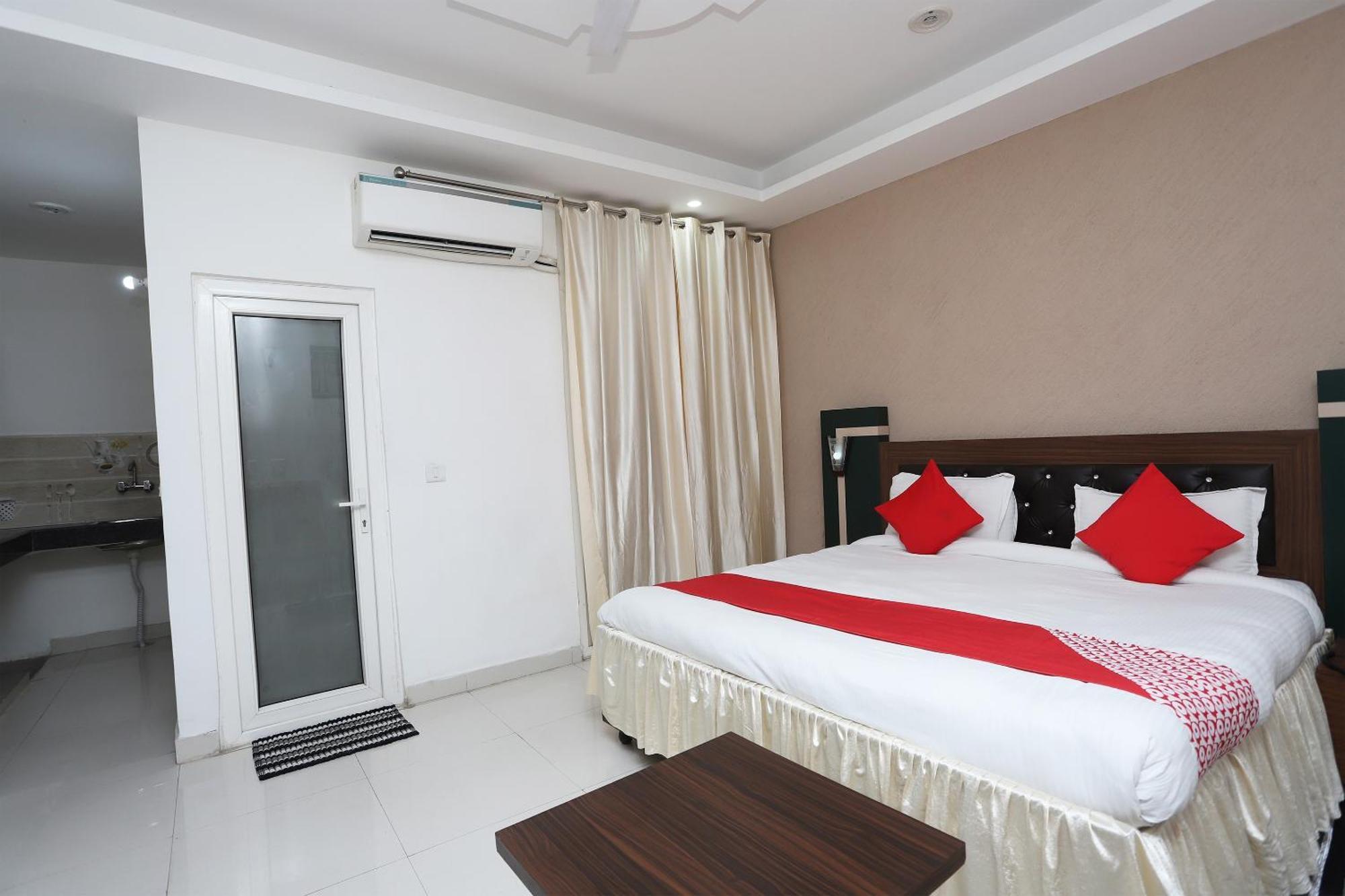 Super Capital O Levanti Near Aravali Biodiversity Park Ґурґаон Екстер'єр фото