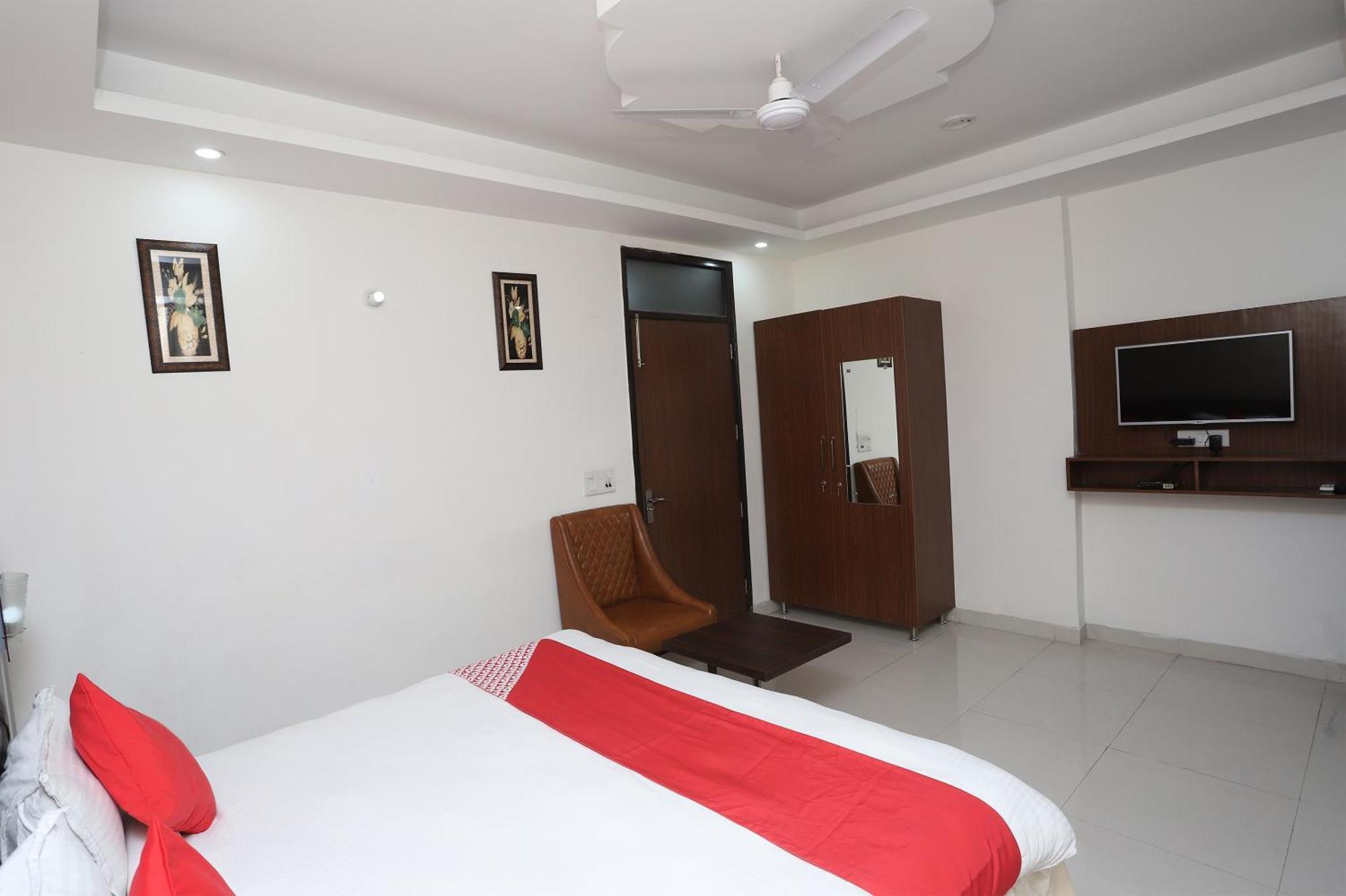 Super Capital O Levanti Near Aravali Biodiversity Park Ґурґаон Екстер'єр фото