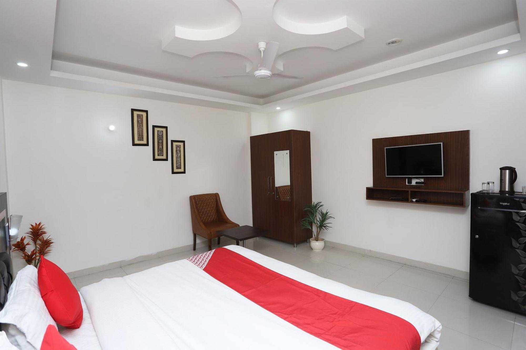 Super Capital O Levanti Near Aravali Biodiversity Park Ґурґаон Екстер'єр фото