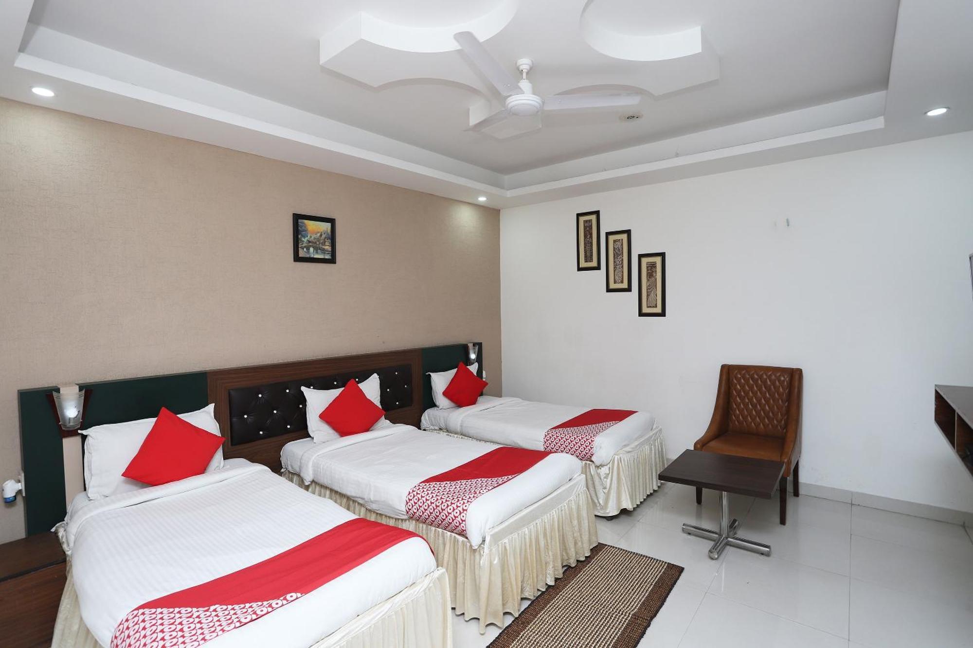 Super Capital O Levanti Near Aravali Biodiversity Park Ґурґаон Екстер'єр фото