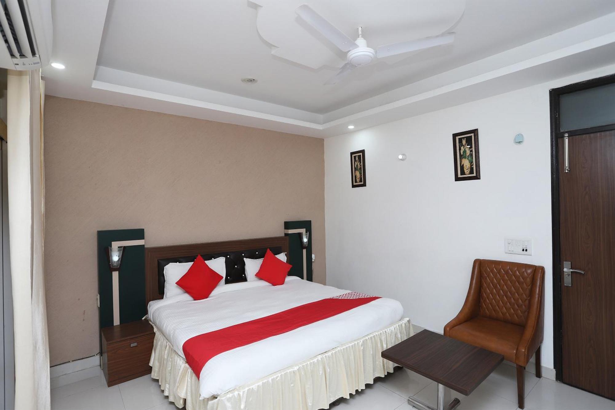 Super Capital O Levanti Near Aravali Biodiversity Park Ґурґаон Екстер'єр фото