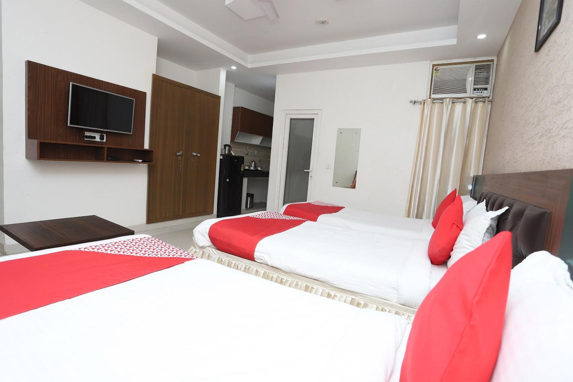 Super Capital O Levanti Near Aravali Biodiversity Park Ґурґаон Екстер'єр фото